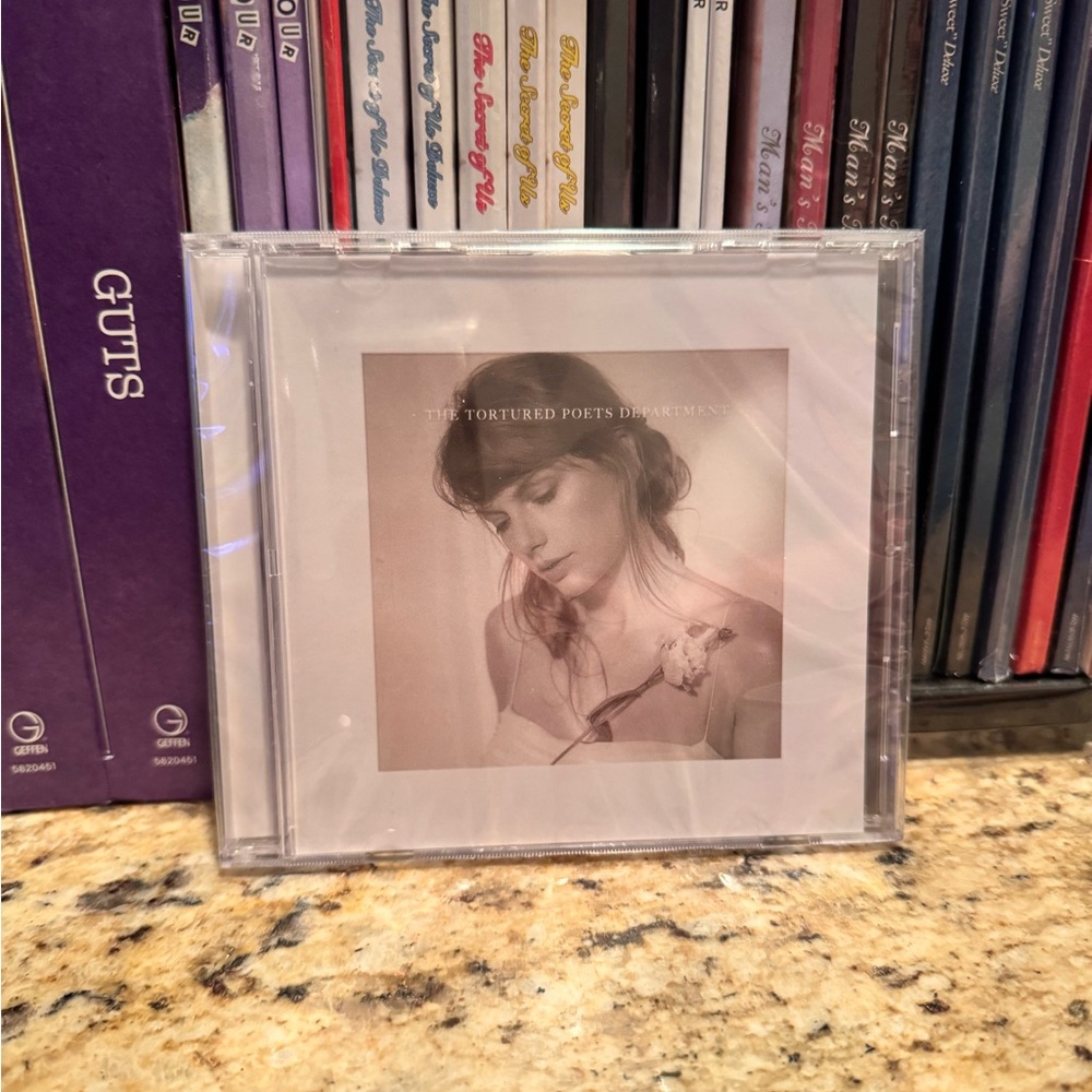 TTPD Tortured Poets + Bonus Track But Daddy I Love Him Acoustic